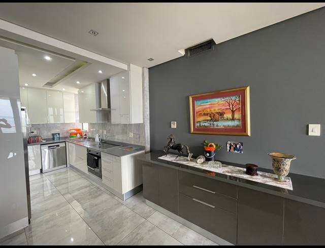 2 BEDROOM APARTMENT FOR SALE IN POINT WATERFRONT